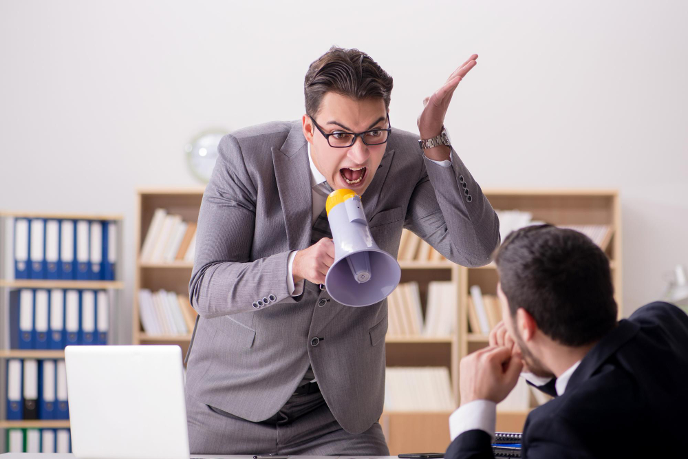 Ce facem când avem un conflict la locul de muncă?